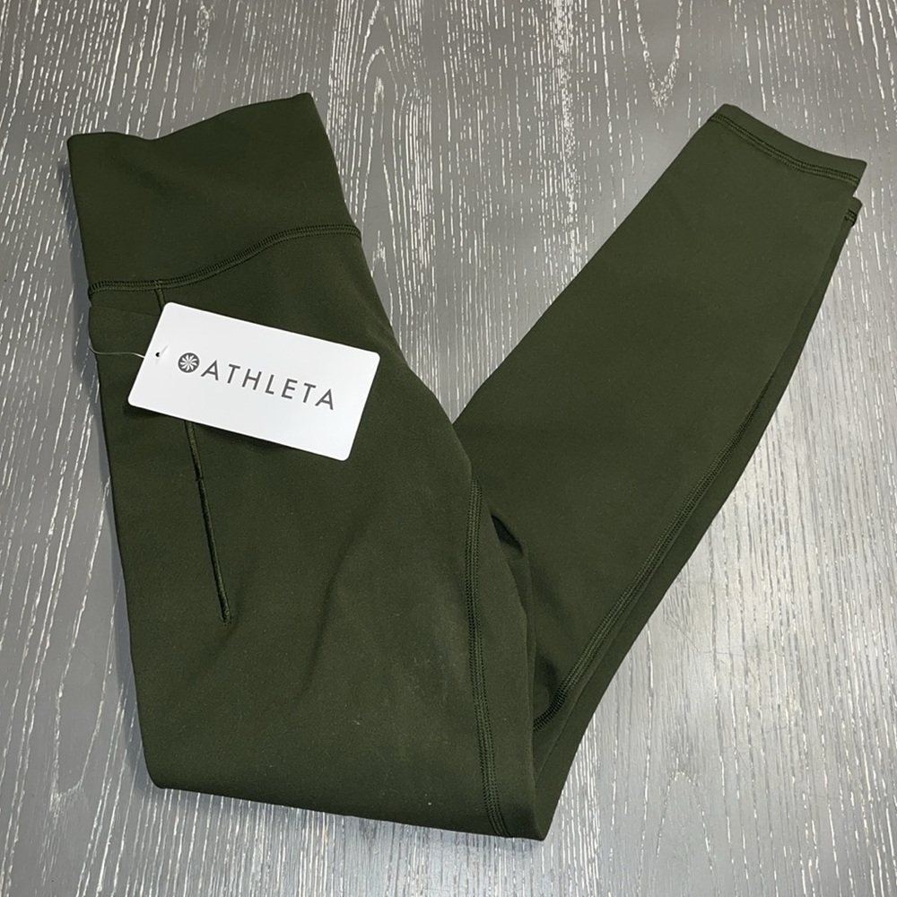 NWT Athleta Transcend Stash Tight Leggings